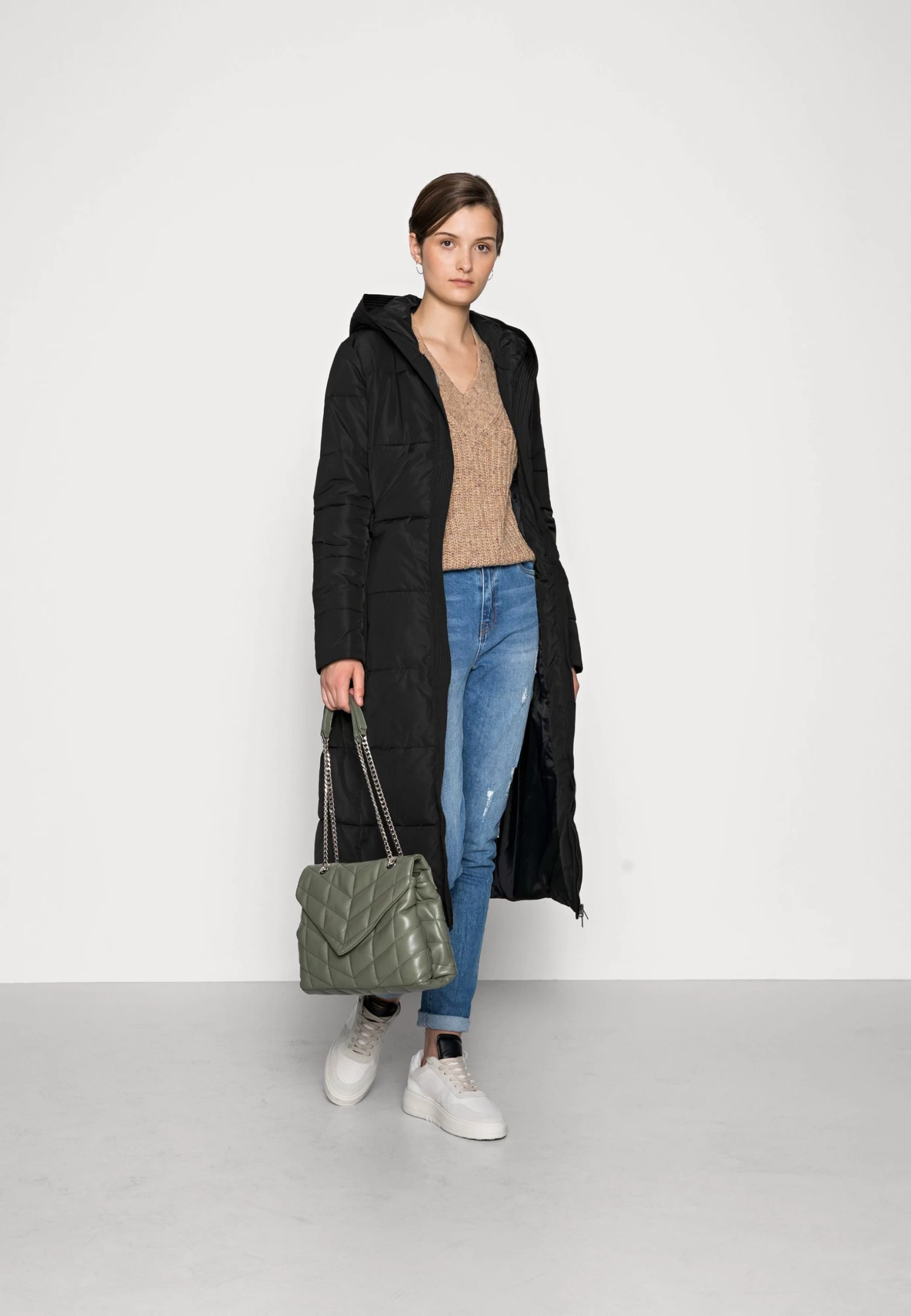 Manteau D'Hiver - Black 4 Manteau D'Hiver - Black – Image 2