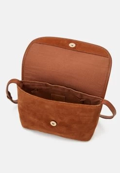 Anna Field Leather - Sac Bandoulière - Cognac 8 Anna Field Leather - Sac Bandoulière - Cognac -Boutique Fashion Soldes ae61ca48f1eb4eeb87d965c1a3de7c7d